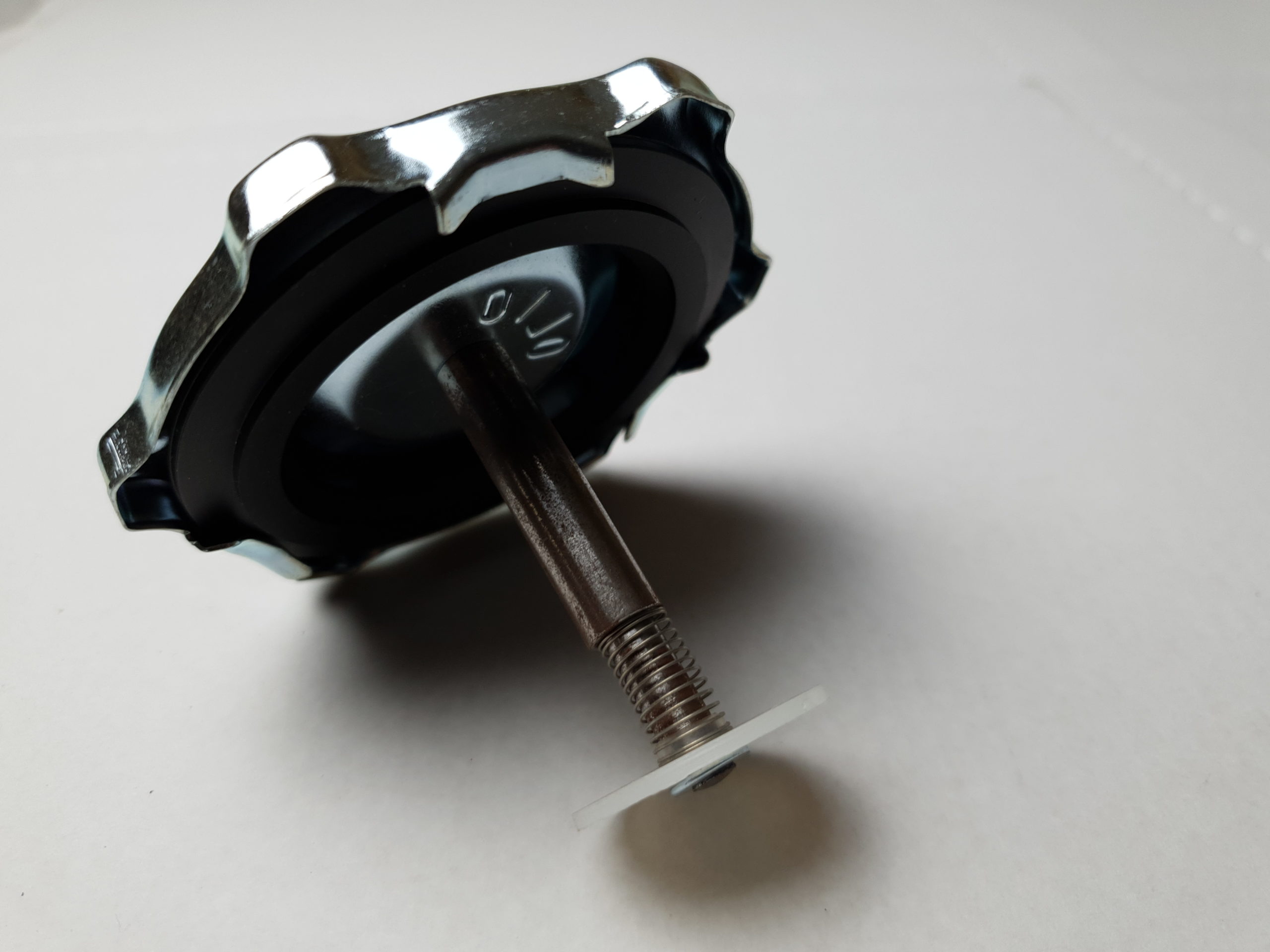 Bouchon remplissage d'huile F/L/R/126 – Image 2