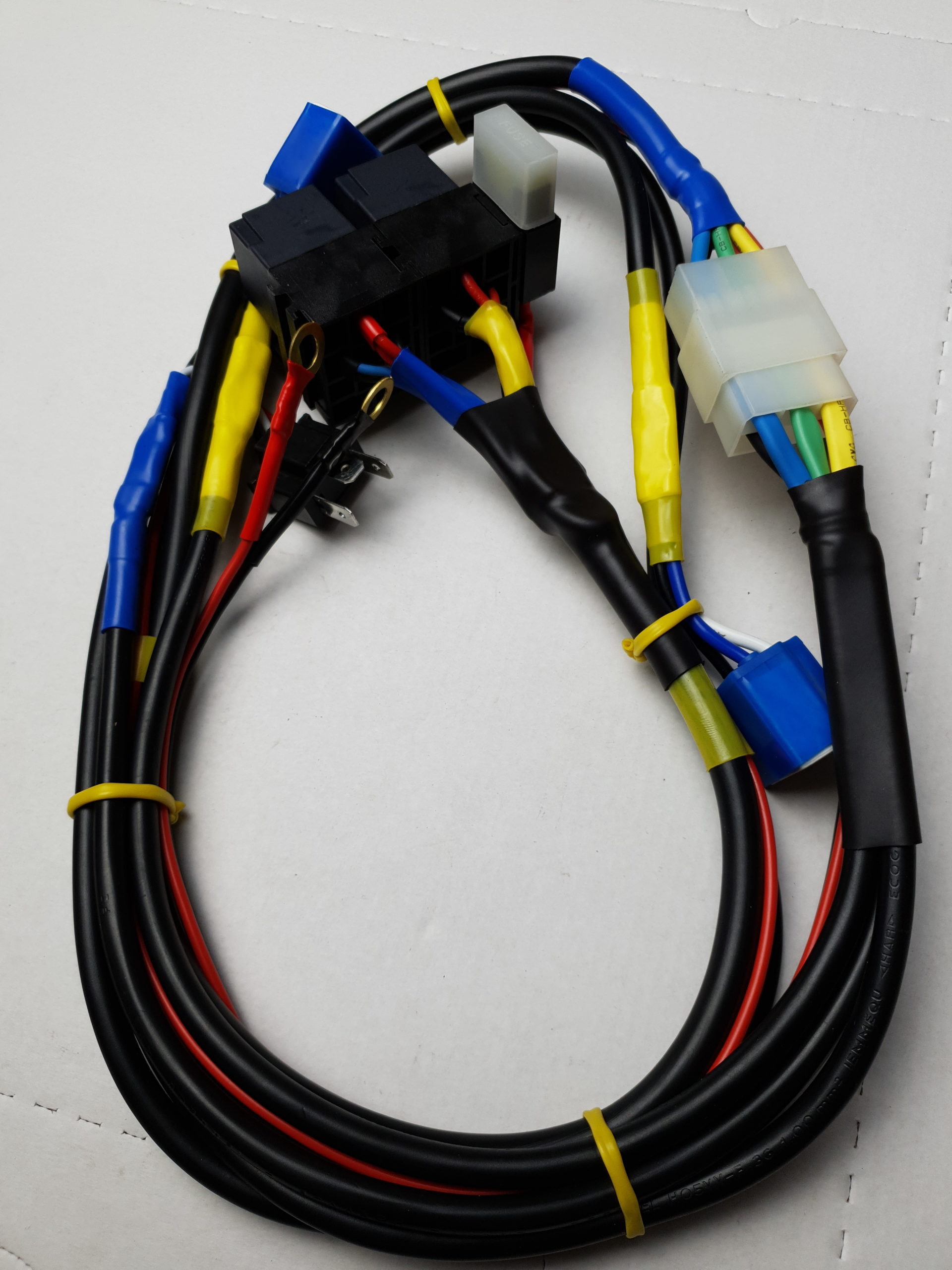 Kit de montage pour augmenter la puissance des phares