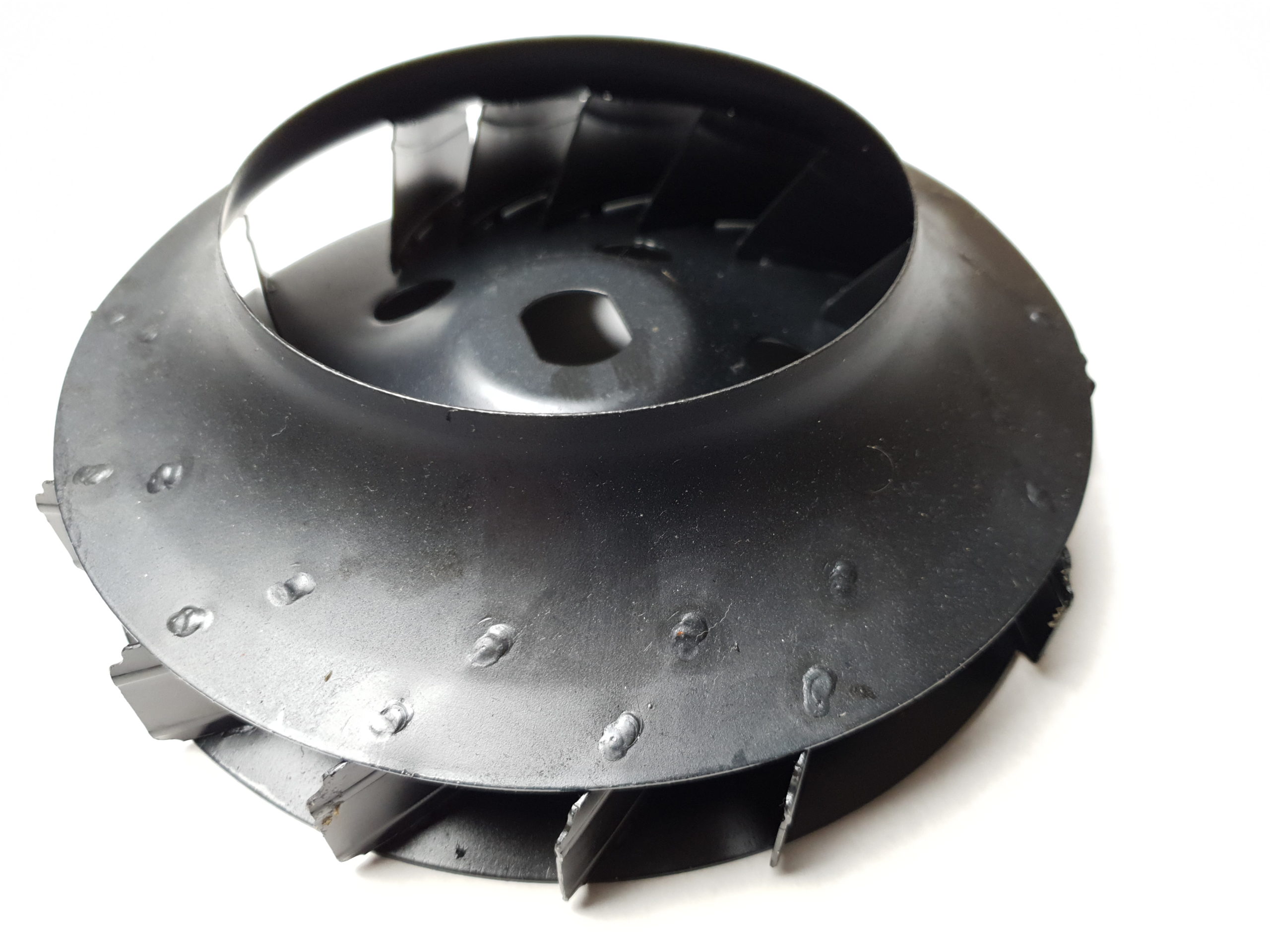 Turbine renforcée pour refroidissement moteur