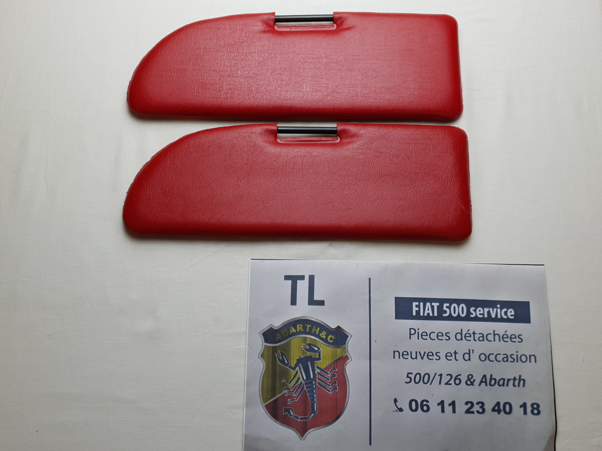 Pare soleil rouge (la paire)