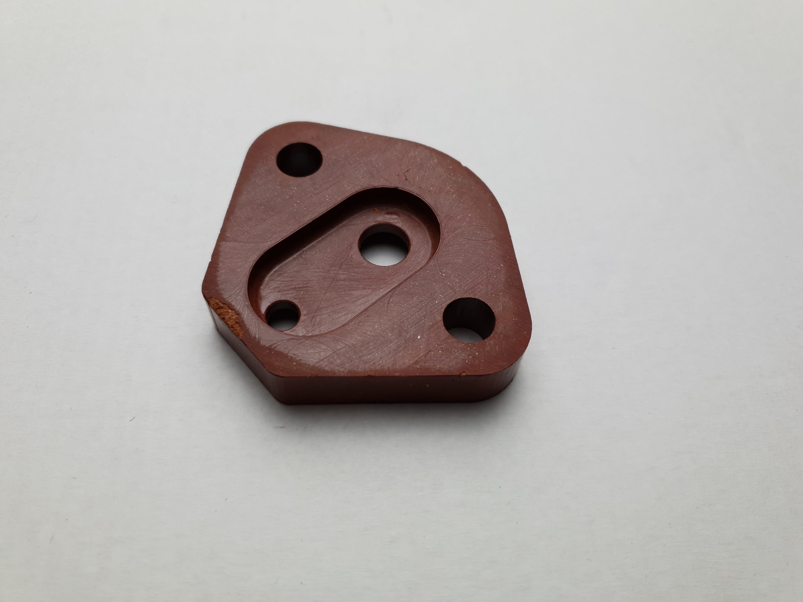 Entretoise de pompe a essence 500