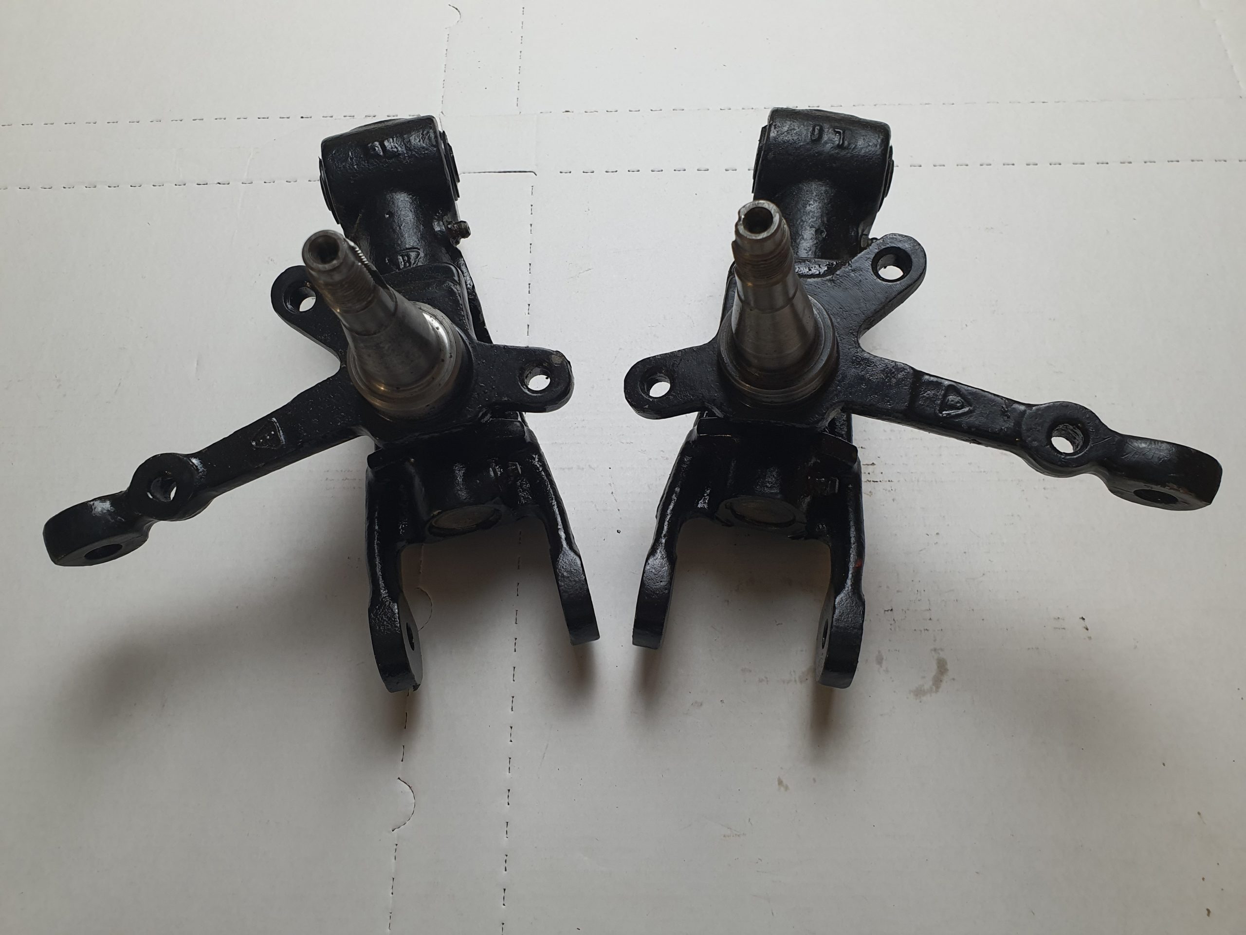 Fusée avec silentbloc pour Giardiniera /126 (la paire échange standard)