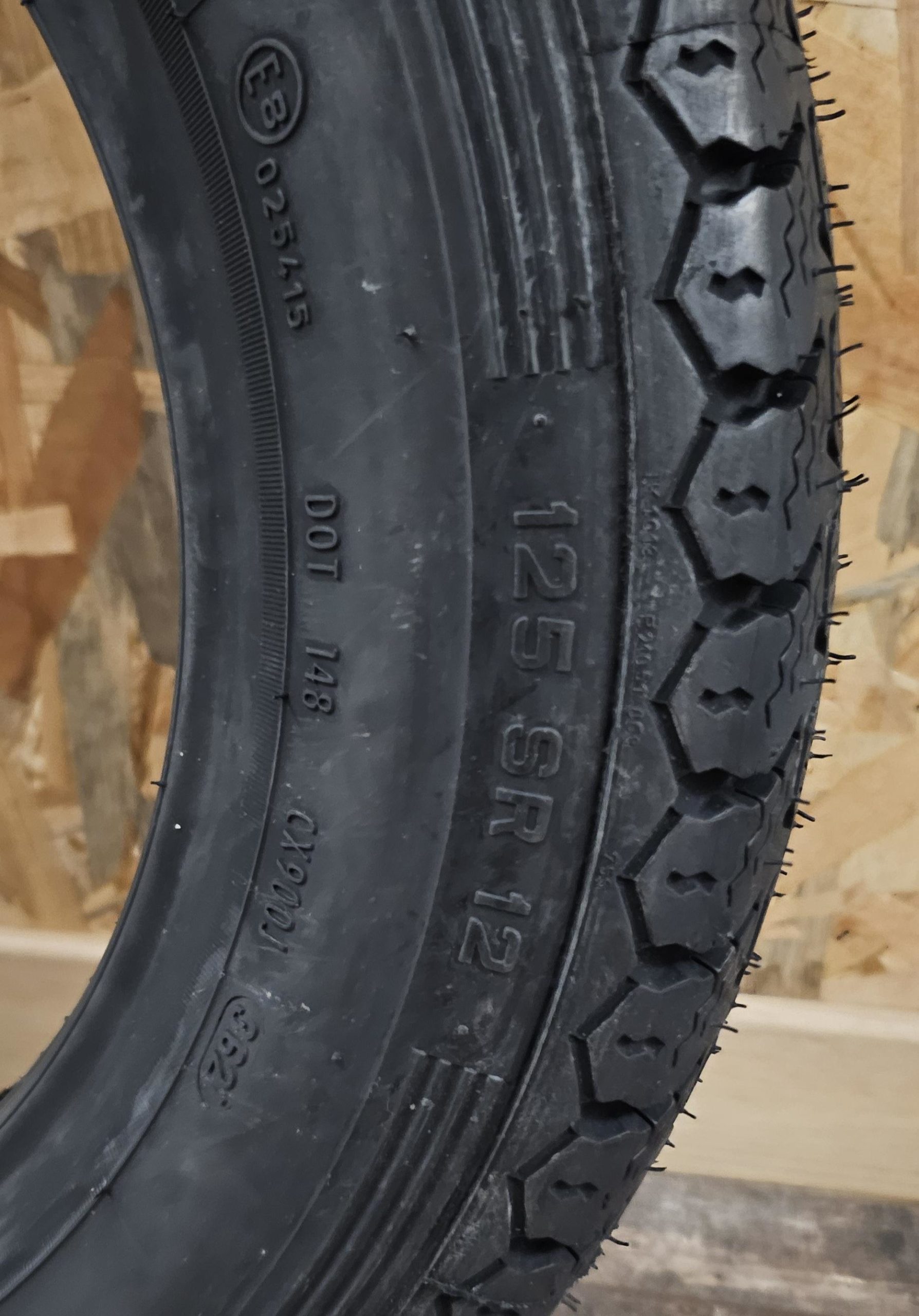 4 PNEUS PIRELLI 125 SR 12 – Image 3